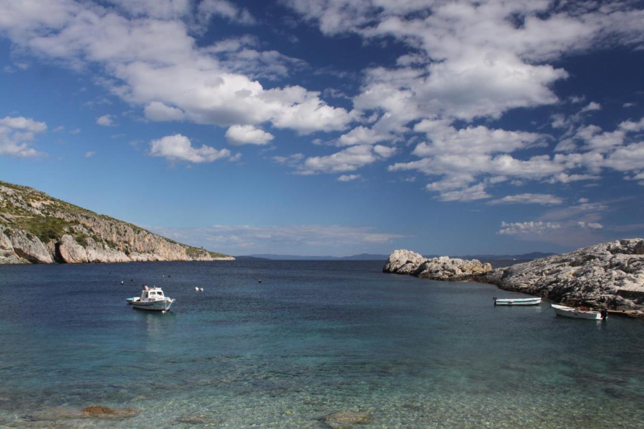 Apartments And Rooms By The Sea Cove Zarace - Dubovica, Hvar - 8781 Guest house 3*