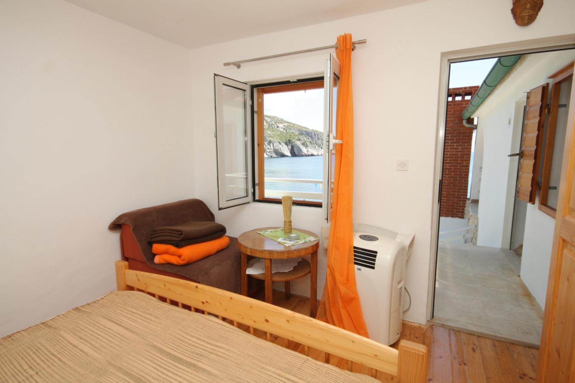 Apartments And Rooms By The Sea Cove Zarace - Dubovica, Hvar - 8781