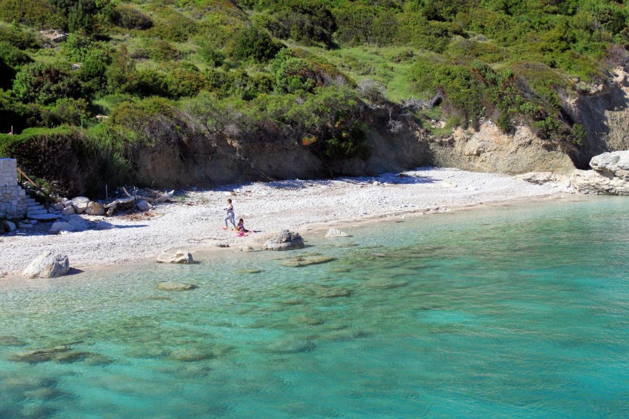 Apartments And Rooms By The Sea Cove Zarace - Dubovica, Hvar - 8781 3* Zarace