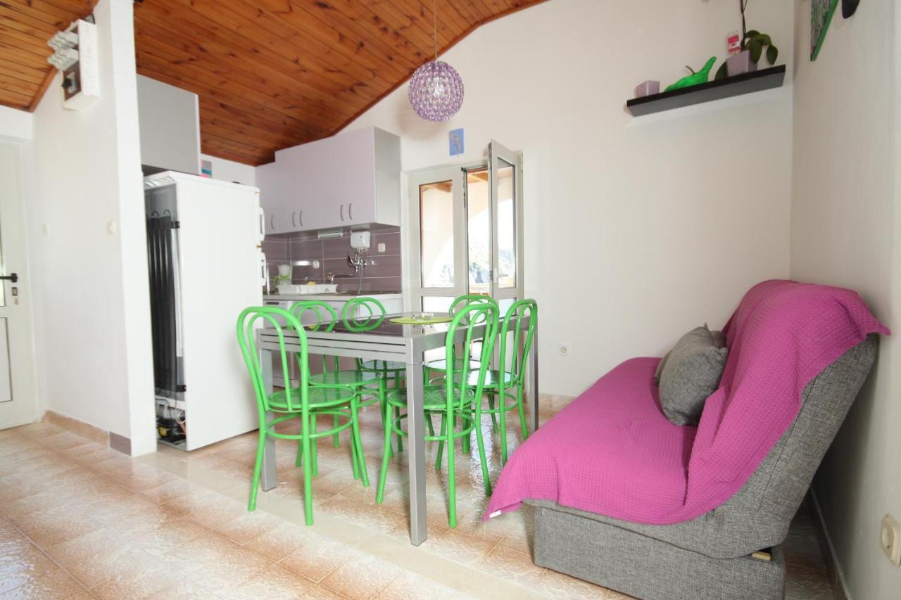 Apartments And Rooms By The Sea Cove Zarace - Dubovica, Hvar - 8781