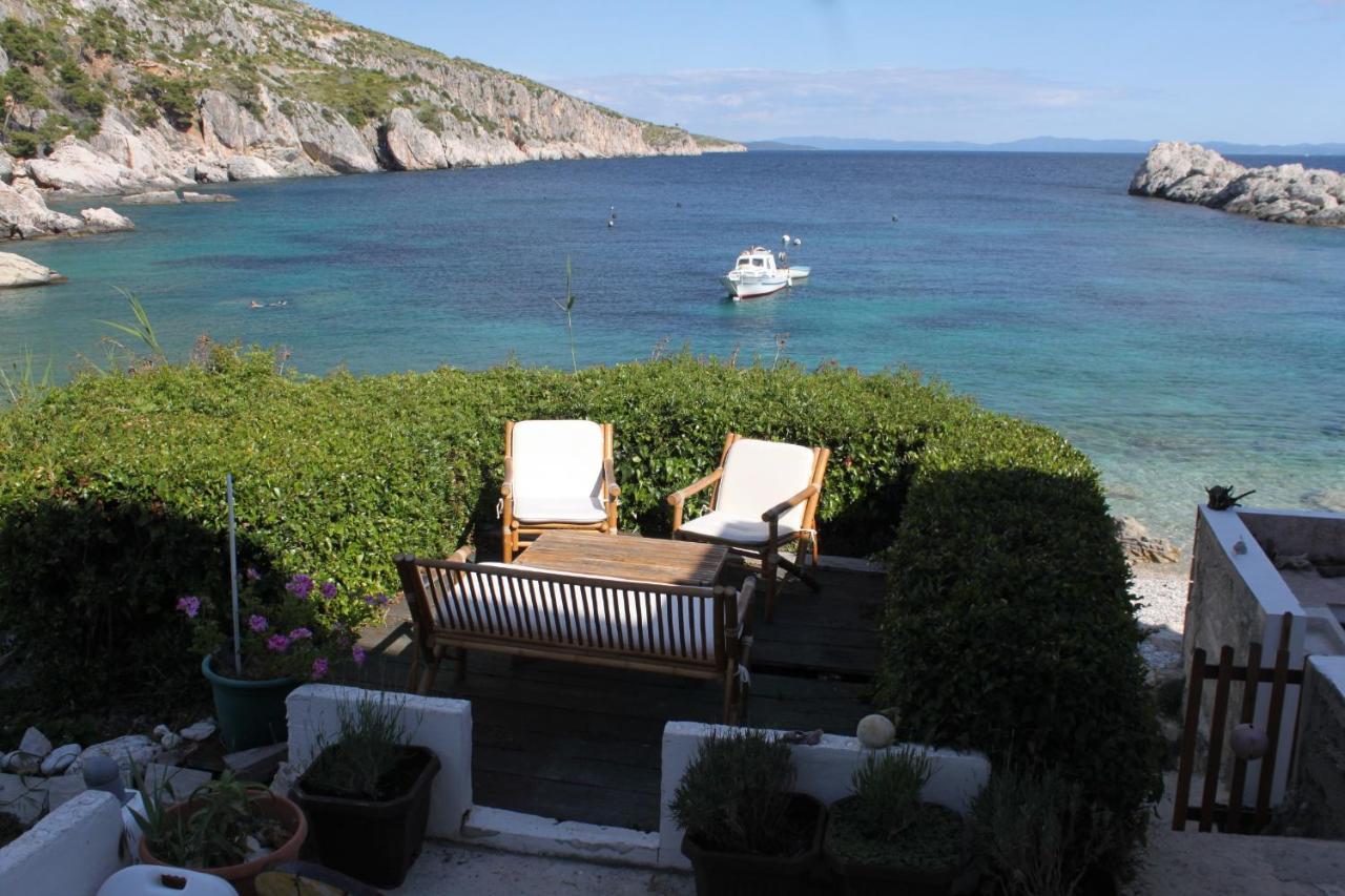 Apartments And Rooms By The Sea Cove Zarace - Dubovica, Hvar - 8781 Zarace